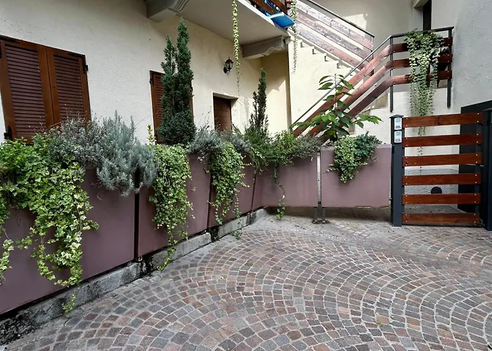 Kibilu - Bodio Near Lake Varese
